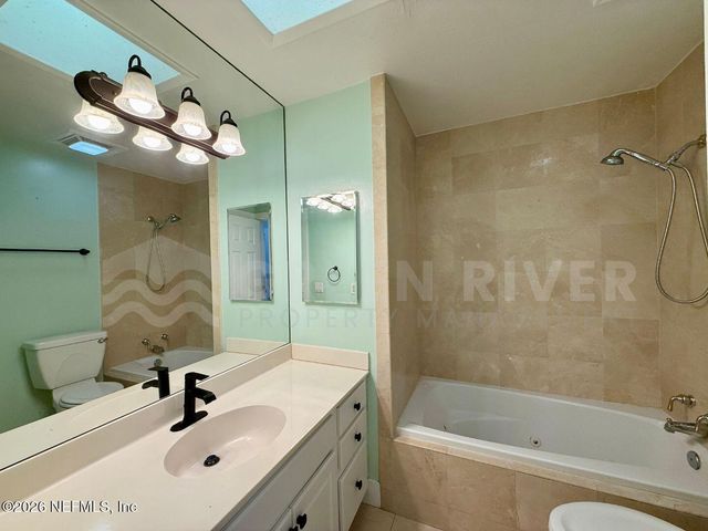 2 FAIRWAY Road, Jacksonville Beach, FL 32250