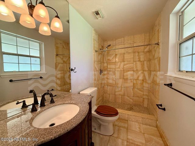 2 FAIRWAY Road, Jacksonville Beach, FL 32250