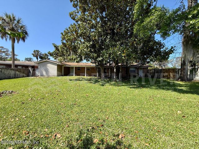 2 FAIRWAY Road, Jacksonville Beach, FL 32250