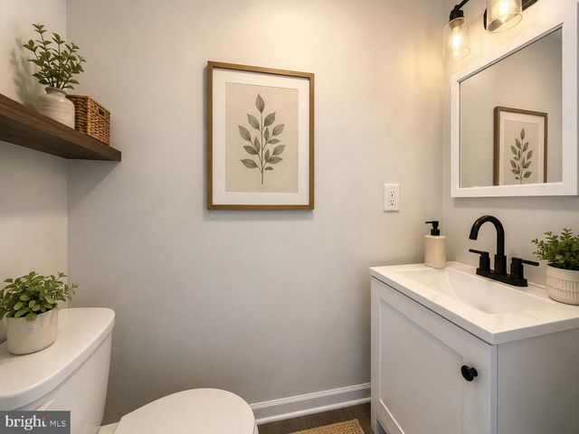1205 E 43RD ST, Baltimore, MD 21239