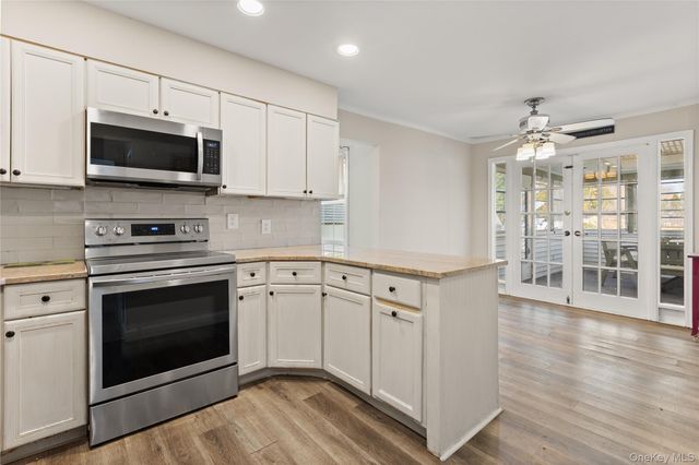 11 Marlboro Lane, East Islip, NY 11730