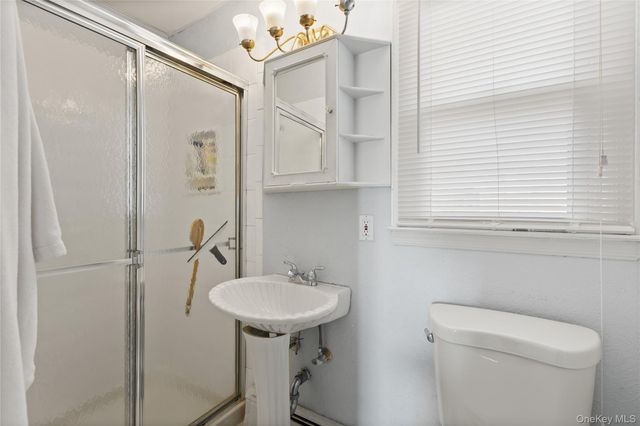 11 Marlboro Lane, East Islip, NY 11730