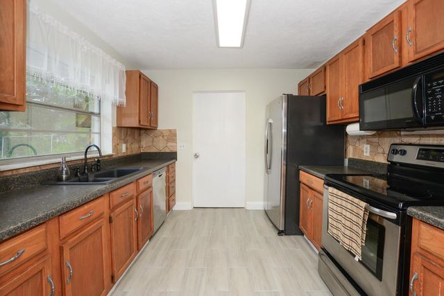 5409 Sunset Boulevard, Fort Pierce, FL 34982