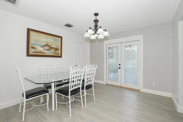 5409 Sunset Boulevard, Fort Pierce, FL 34982