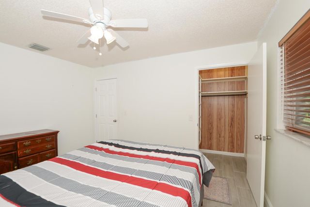 5409 Sunset Boulevard, Fort Pierce, FL 34982