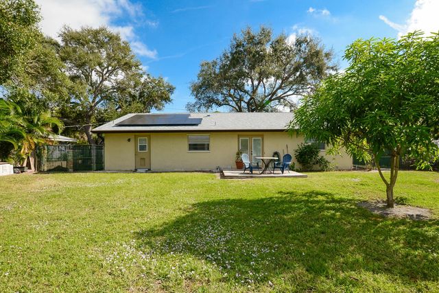 5409 Sunset Boulevard, Fort Pierce, FL 34982