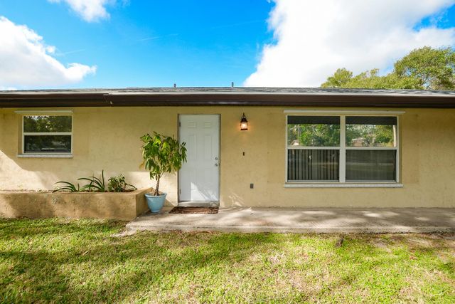 5409 Sunset Boulevard, Fort Pierce, FL 34982