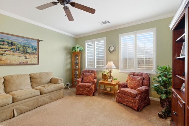 1631 Kamm Avenue, Kingsburg, CA 93631