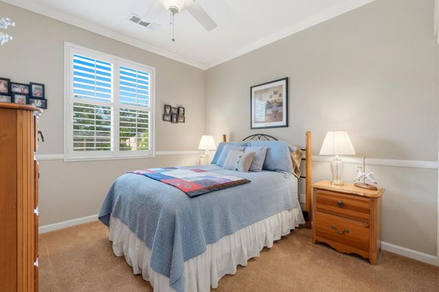 1631 Kamm Avenue, Kingsburg, CA 93631