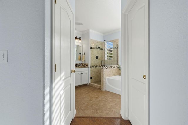 1631 Kamm Avenue, Kingsburg, CA 93631