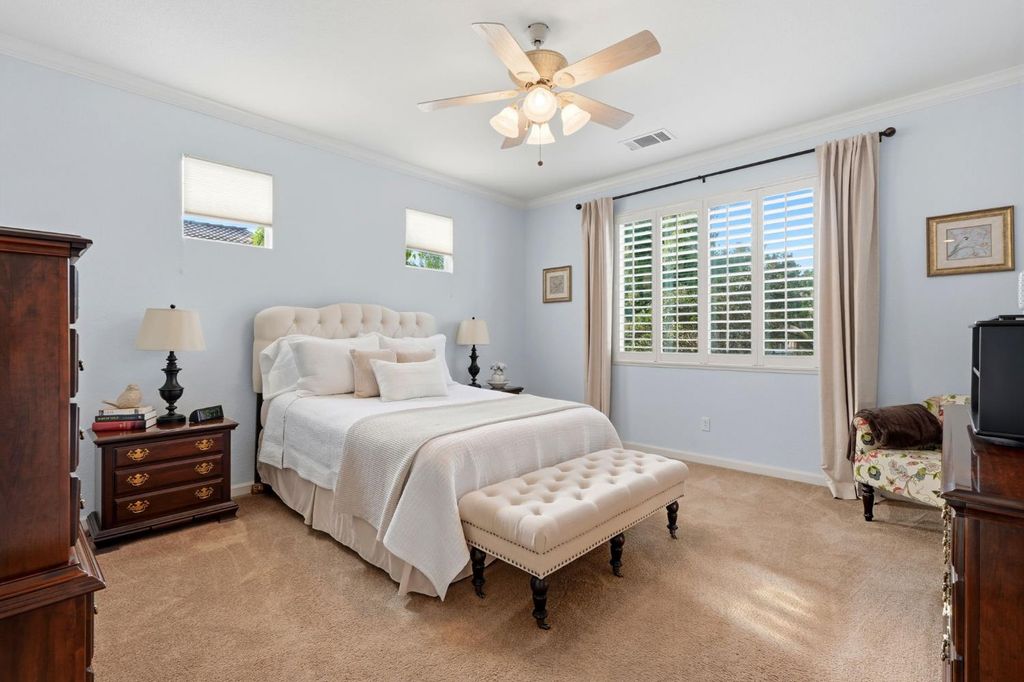 Image 24 of property listing at 1631 Kamm Avenue, Kingsburg, CA 93631