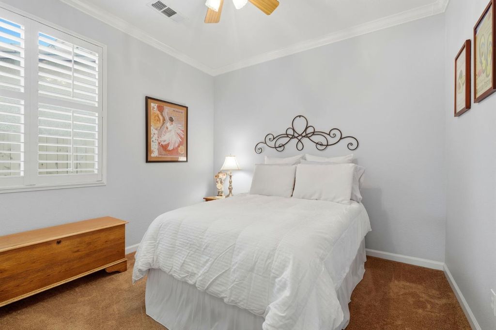 Image 28 of property listing at 1631 Kamm Avenue, Kingsburg, CA 93631