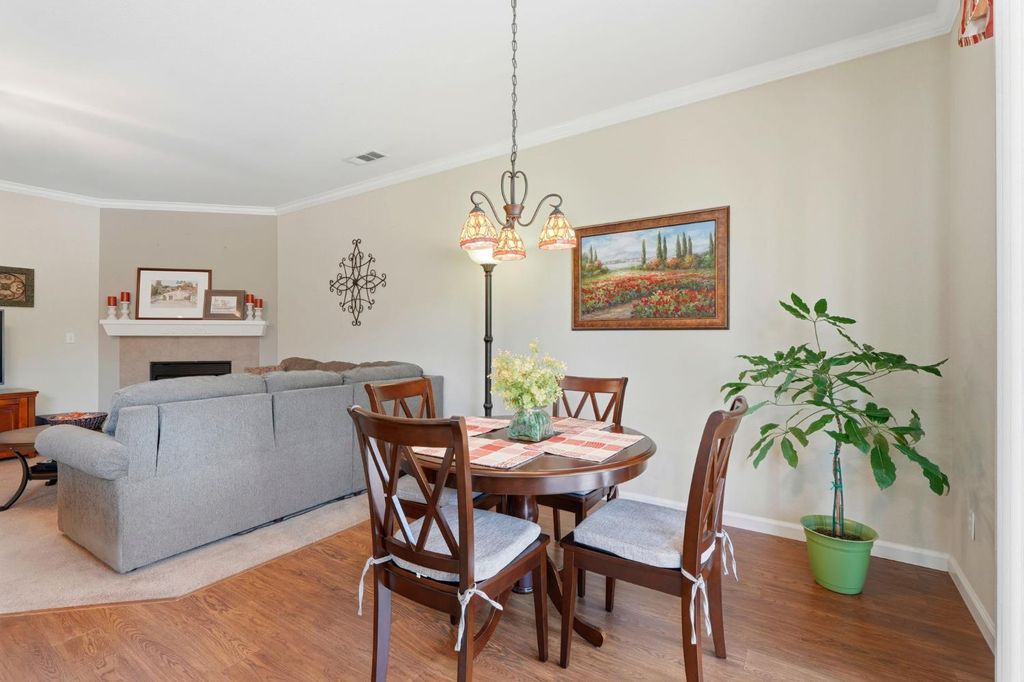 Image 33 of property listing at 1631 Kamm Avenue, Kingsburg, CA 93631