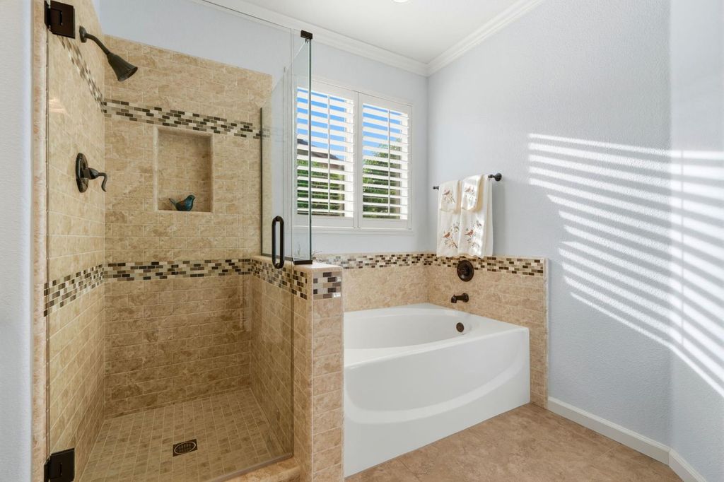 Image 48 of property listing at 1631 Kamm Avenue, Kingsburg, CA 93631