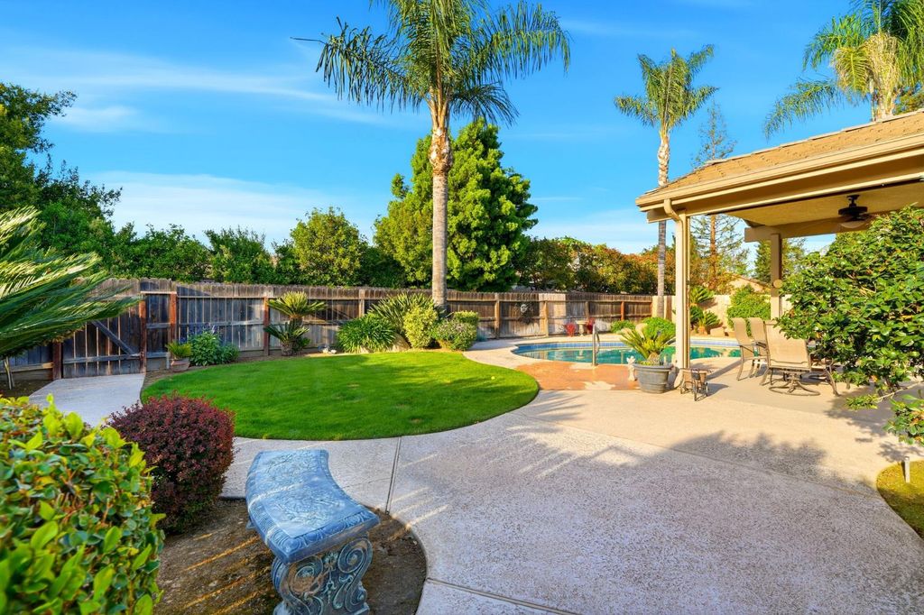 Image 61 of property listing at 1631 Kamm Avenue, Kingsburg, CA 93631