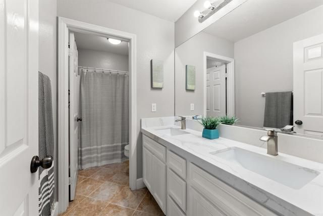 722 Banyan Court, San Marcos, CA 92069