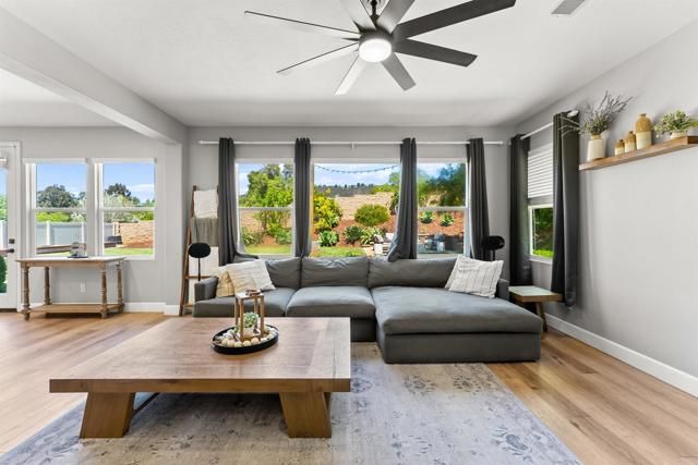 722 Banyan Court, San Marcos, CA 92069