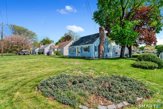 59 Robbins Avenue, Newington, CT 06111