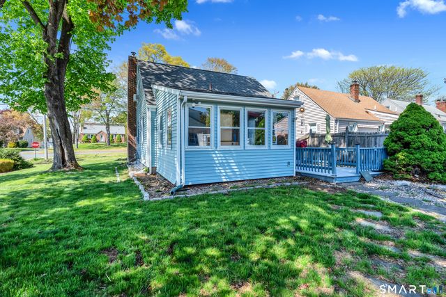 59 Robbins Avenue, Newington, CT 06111