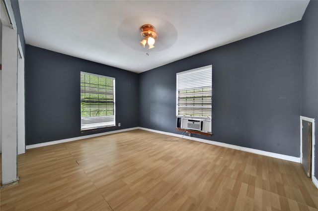 1206 N Cleveland Street, Dayton, TX 77535