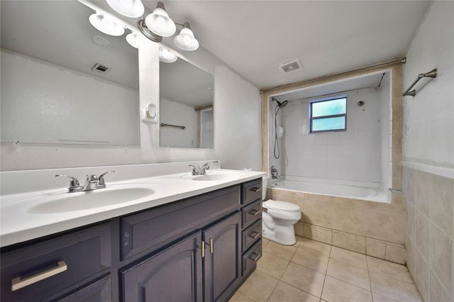 1206 N Cleveland Street, Dayton, TX 77535