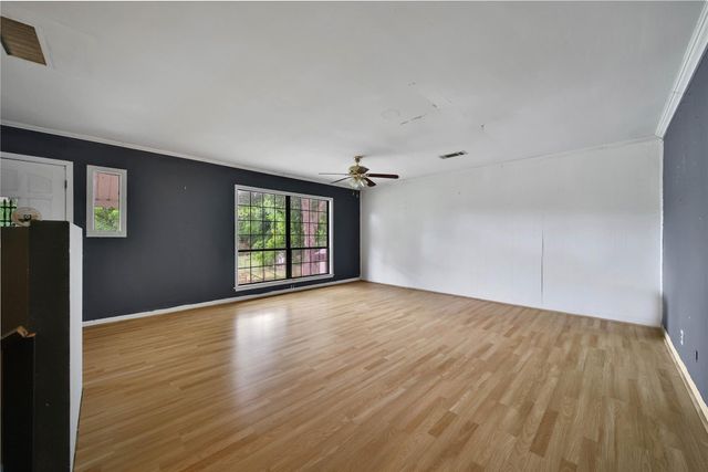 1206 N Cleveland Street, Dayton, TX 77535