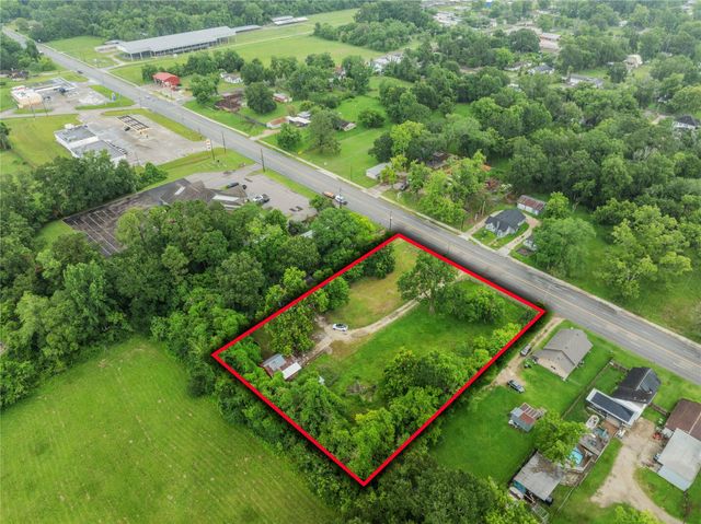 1206 N Cleveland Street, Dayton, TX 77535