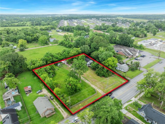 1206 N Cleveland Street, Dayton, TX 77535
