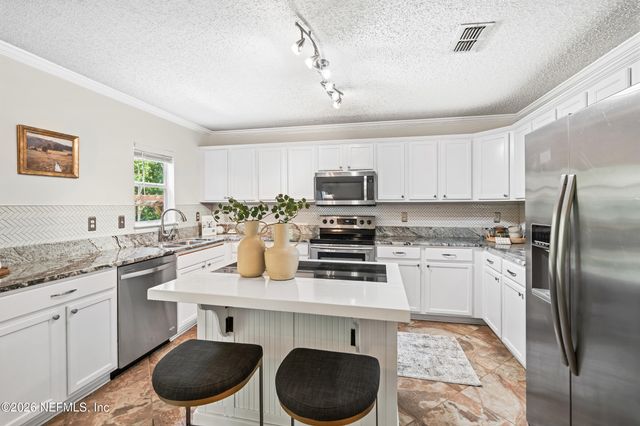 13469 ASHFORD WOOD Court E, Jacksonville, FL 32218