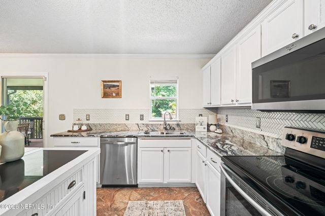 13469 ASHFORD WOOD Court E, Jacksonville, FL 32218