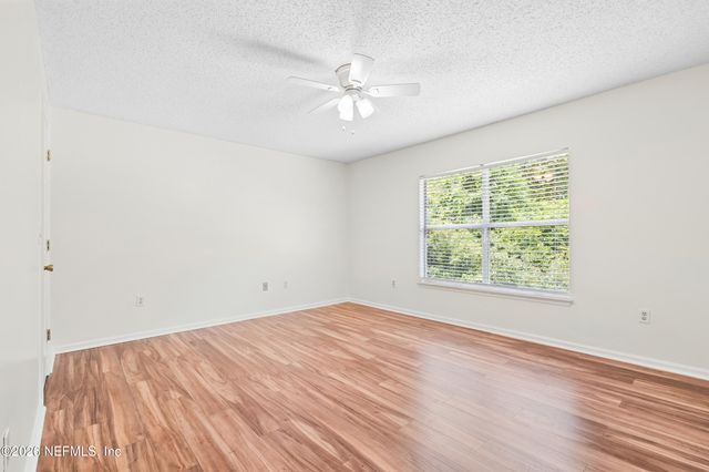 13469 ASHFORD WOOD Court E, Jacksonville, FL 32218