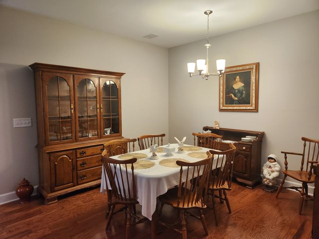 2338 Stonecenter Ln, Murfreesboro, TN 37128