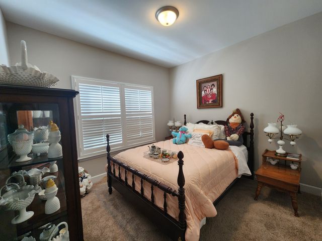 2338 Stonecenter Ln, Murfreesboro, TN 37128