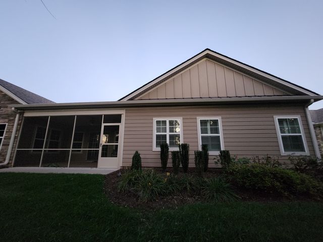 2338 Stonecenter Ln, Murfreesboro, TN 37128