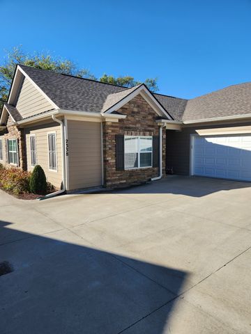 2338 Stonecenter Ln, Murfreesboro, TN 37128