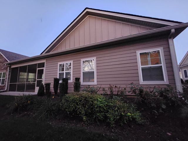 2338 Stonecenter Ln, Murfreesboro, TN 37128