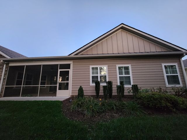 2338 Stonecenter Ln, Murfreesboro, TN 37128