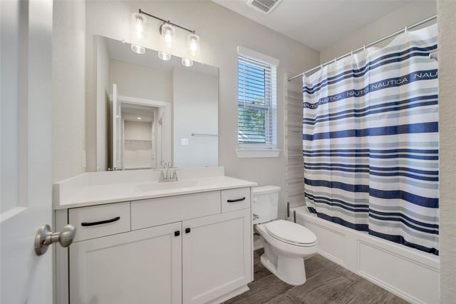 128 Yellow Perch Way, Conroe, TX 77318