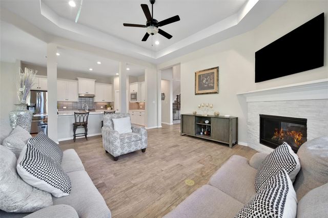 128 Yellow Perch Way, Conroe, TX 77318