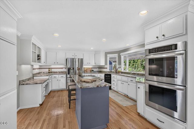 2430 Quail Run Drive, Medford, OR 97504