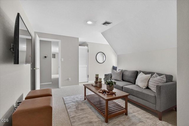 2430 Quail Run Drive, Medford, OR 97504