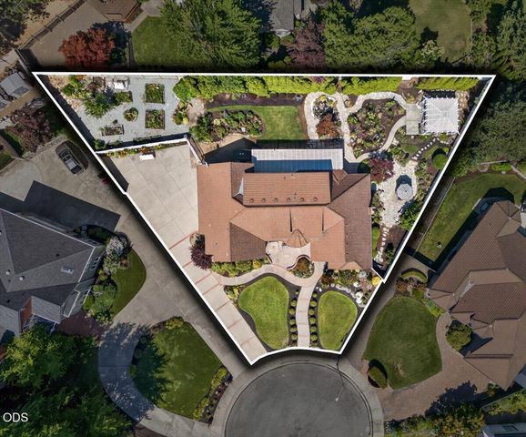 2430 Quail Run Drive, Medford, OR 97504