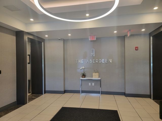 1650 Commonwealth Ave 304A, Boston, MA 02135