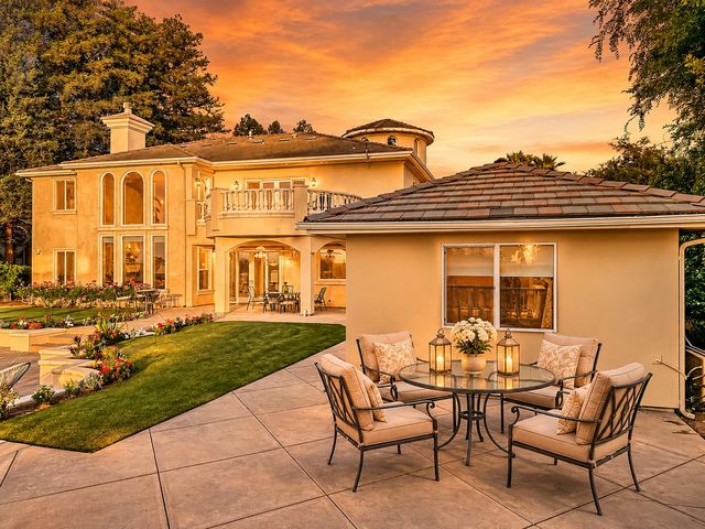 12622 Valley Vista Lane, Fresno, CA 93730