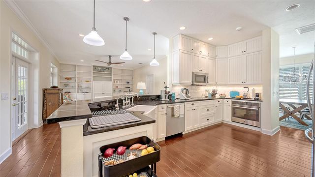 1105 92ND STREET NW, Bradenton, FL 34209