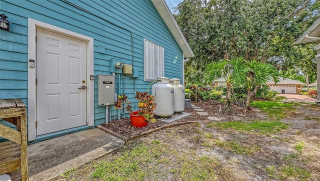 1105 92ND STREET NW, Bradenton, FL 34209