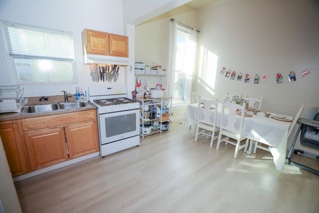 1432 Union ST, Oakland, CA 94607