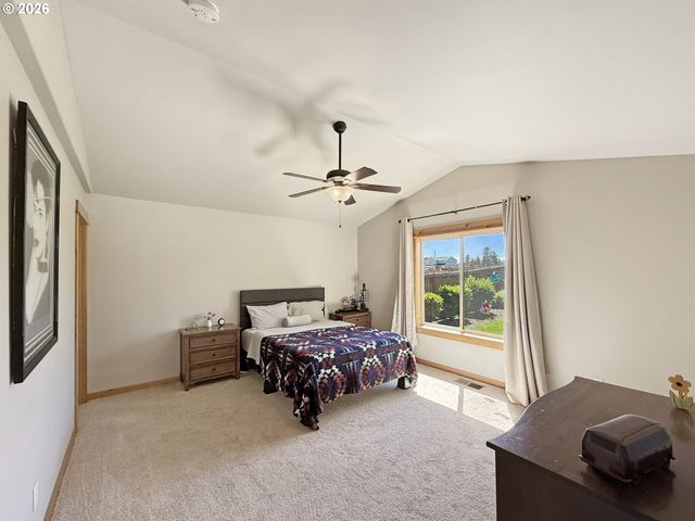 2021 Sw 41ST St, Redmond, OR 97756