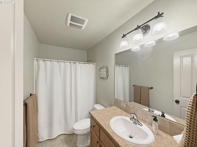 2021 Sw 41ST St, Redmond, OR 97756