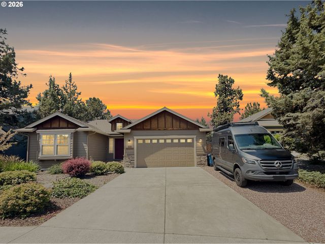 2021 Sw 41ST St, Redmond, OR 97756